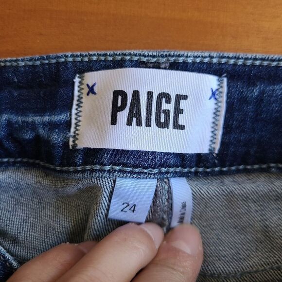 Paige Jax knee shorts - Picture 6 of 11